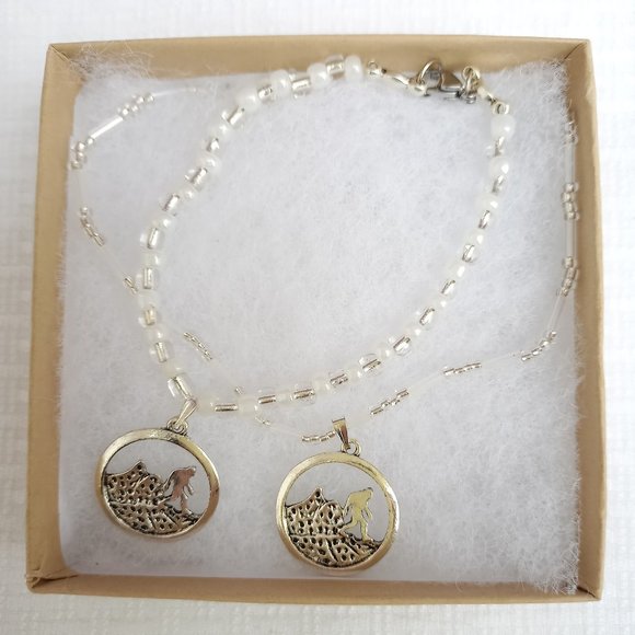 Yeti Sasquatch Beaded Charm Necklace & Bracelet Jewelry gift set - Picture 1 of 4